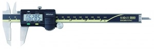 Штангенциркуль Mitutoyo цифровой 0-6 дюймов/0-150 мм (500-196-30)